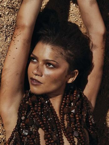 Zendaya page leaked private photo uncensored HD quality