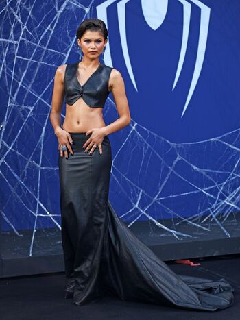 Zendaya page leaked private photo uncensored HD quality