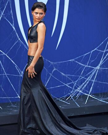 Zendaya page leaked private photo uncensored HD quality
