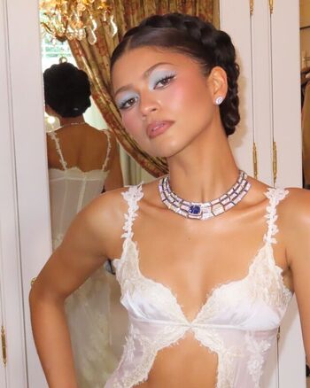 Zendaya page leaked private photo uncensored HD quality