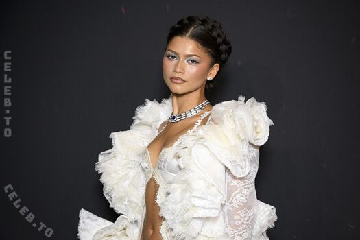 Zendaya page leaked private photo uncensored HD quality