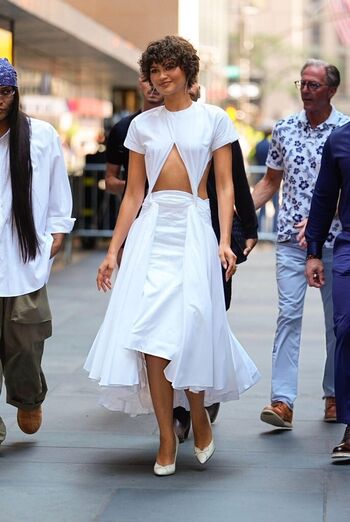 Zendaya page leaked private photo uncensored HD quality