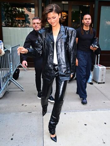 Zendaya page leaked private photo uncensored HD quality