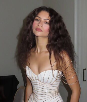 Zendaya page leaked private photo uncensored HD quality