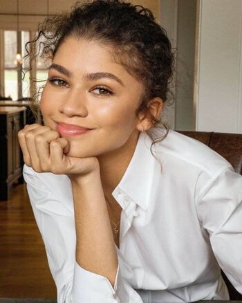 Zendaya leaked private photo uncensored HD quality