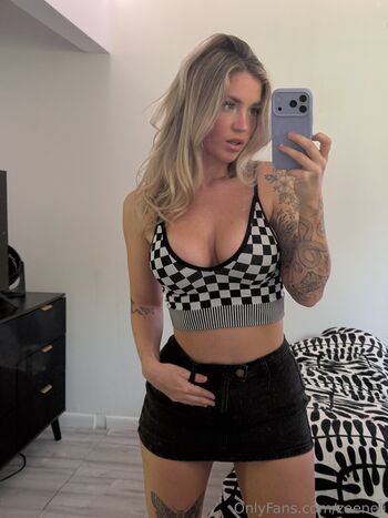 Zoeneli  page leaked private photo uncensored HD quality