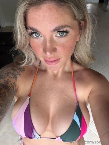 Zoeneli  page leaked private photo uncensored HD quality