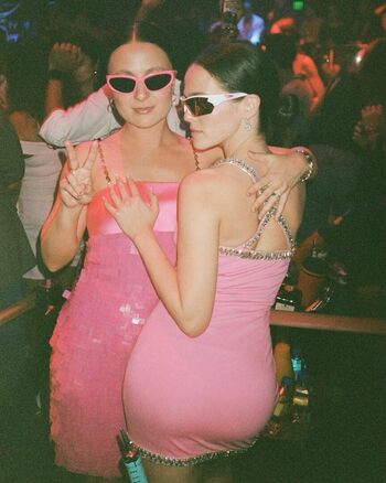 Zoey deutch page leaked private photo uncensored HD quality