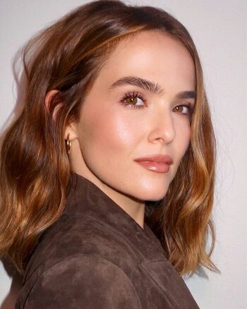 Zoey deutch leaked private photo uncensored HD quality