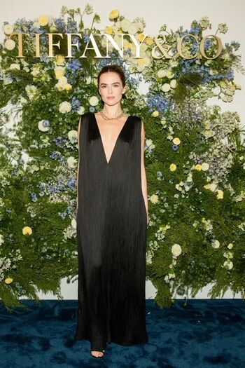 Zoey deutch leaked private photo uncensored HD quality