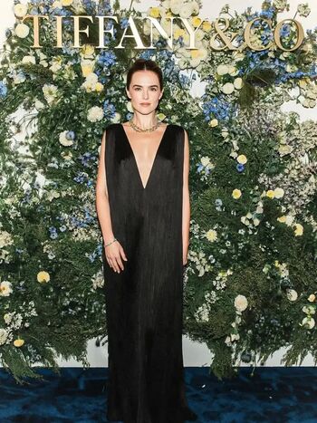 Zoey deutch leaked private photo uncensored HD quality