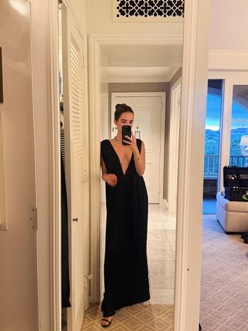 Zoey deutch leaked private photo uncensored HD quality